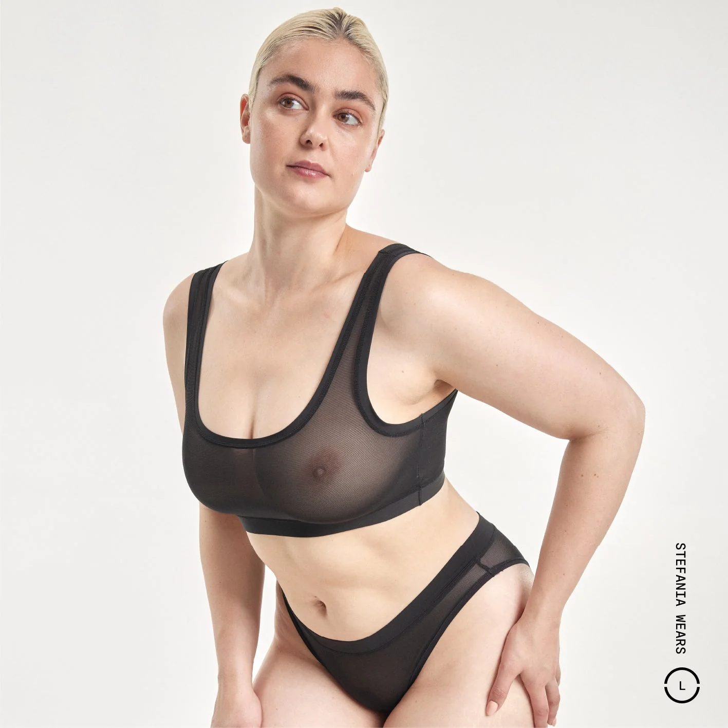 Everybody Scoop Crop - Image 9