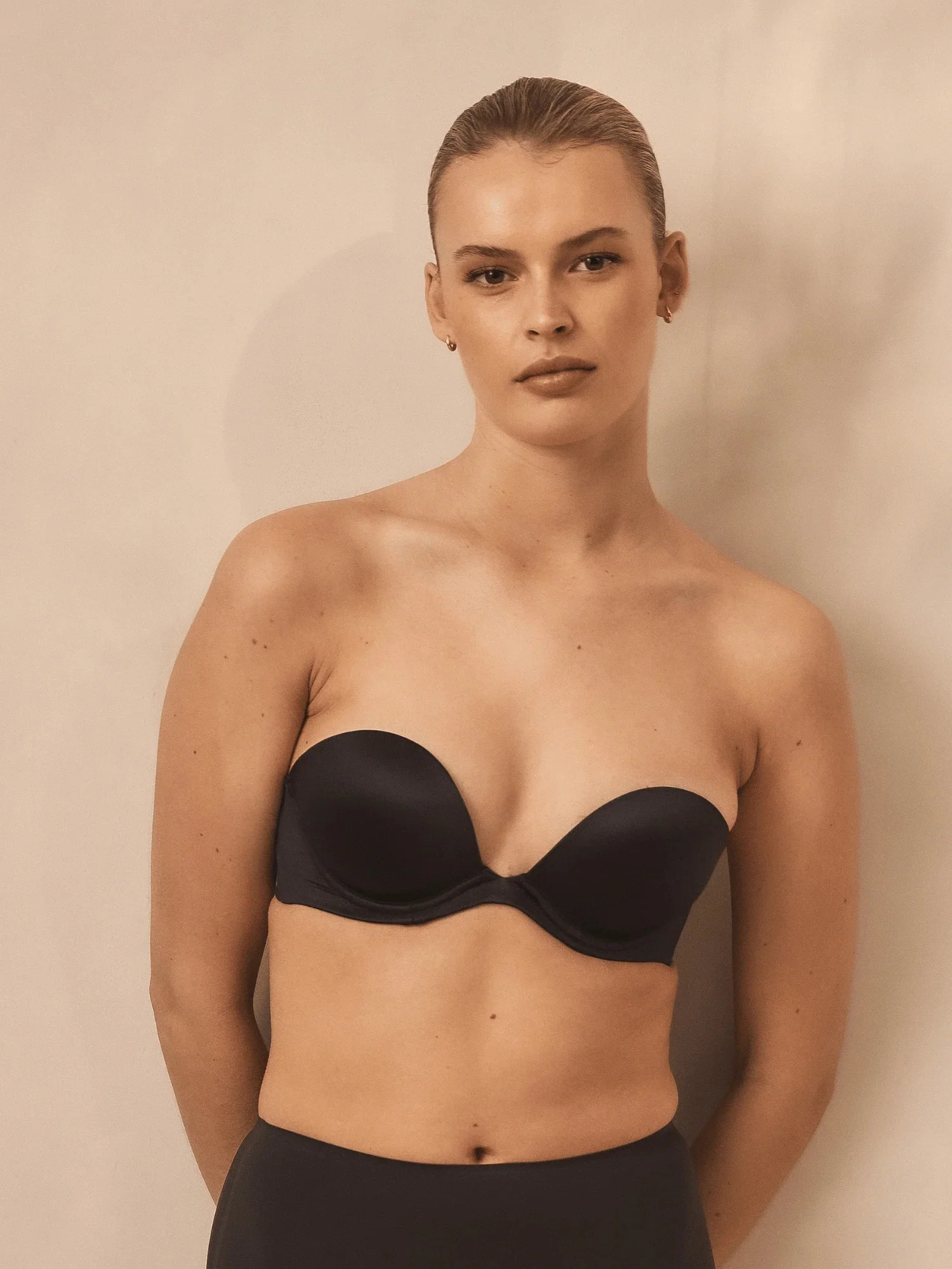 Refined 6-Way Low Cut Strapless - Image 12